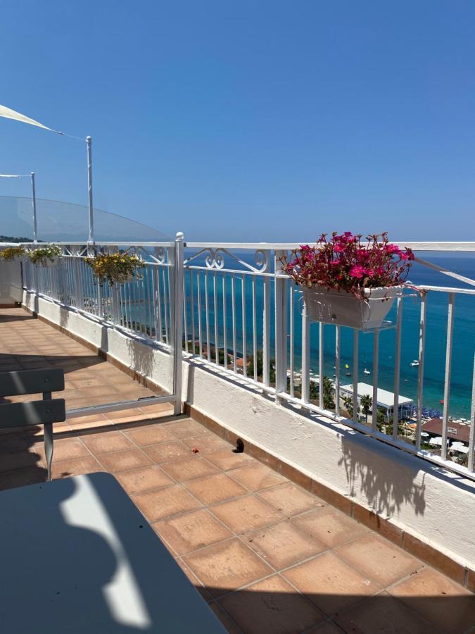 Hotel Bluemind Tropea Exterior foto